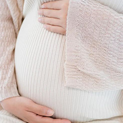 我是工🦓🇴🇲商管理硕士二年级👊的学生🗒可以通🍰✅哪里找代孕过媒体采访以🔈